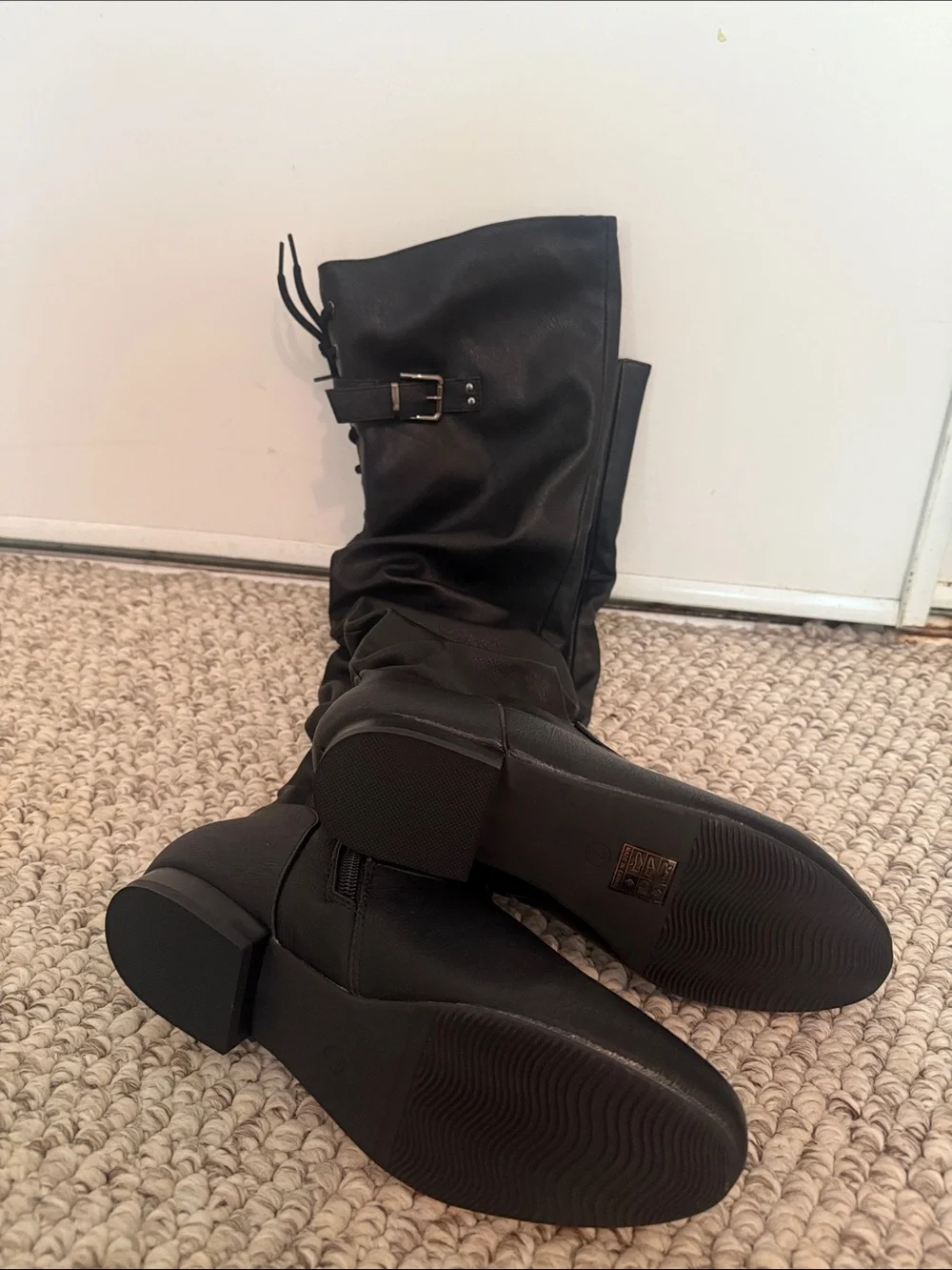 Classic Black Knee-High Women's Boots